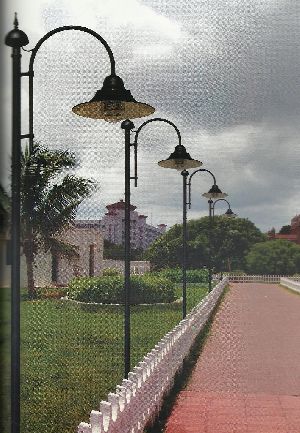 Mild Steel Garden Light Pole