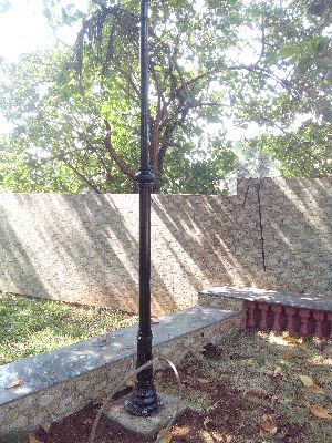 Cast Iron Garden Light Pole