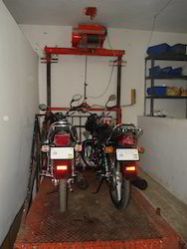 two wheeler lift