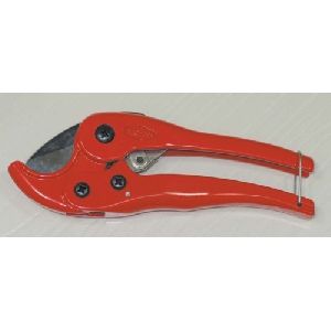 Pipe Cutter