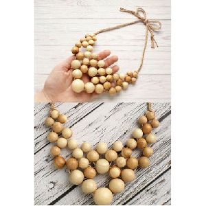 wooden beads necklace