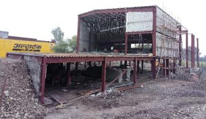 pre fabricated metal building