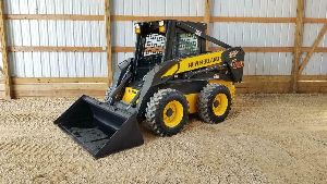 2004 NEW HOLLAND LS180 WHEELED SKID STEER +971543426217 WhatsApp us