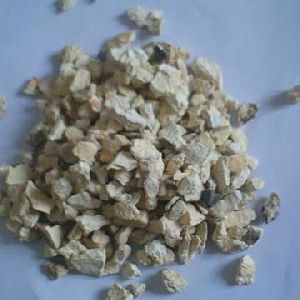 calcined bauxite grains