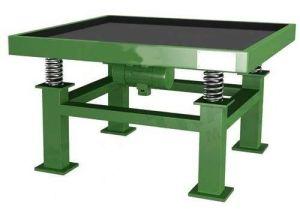 Vibrating table