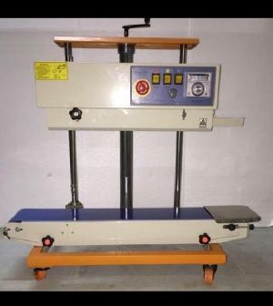 Continuous Pouch Sealing Machine