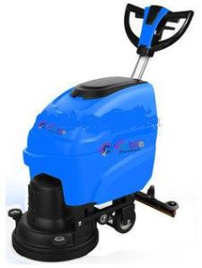 Floor cleaning machine