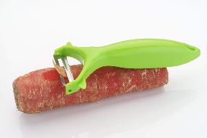 Plastic Fruit and Vegetable Peeler