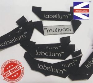 Loop fold woven label