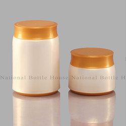 Round Plastic Cosmetic Jar