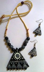 Hand made Terracotta Jewellery Necklace set.