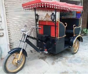 Victoria E Rickshaw