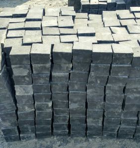 Cobble Hand Cut Black Limestone Tiles