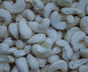 white cashew nuts