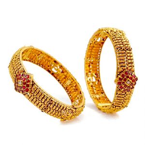 ladies gold bangles