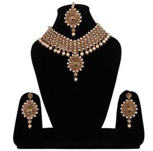 Chokar Pearl Necklace Set