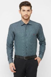 Donzell Green Regular Fit Dotted Formal Shirt