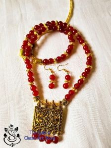 Red Glass Beads Necklace