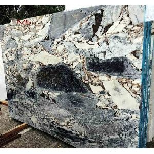 Lincha Granite Slab