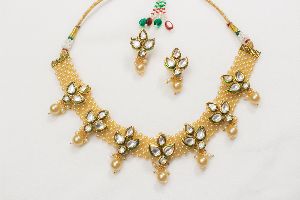 Designer Choker Necklace Set with Pearl & Kundan