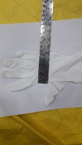 White examination latex gloves