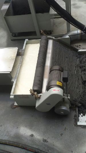 Rear earth coolant magnetic separator
