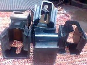 Double U Shear Mounting Pad