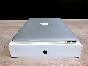 Apple Macbook pro 15 inch