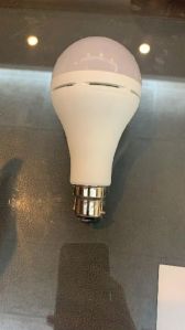 Rechargeable led bulb