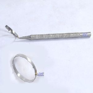 Ring Castroviejo Caliper