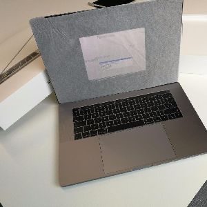 Apple MacBook Pro Laptop 13' 15' 17'