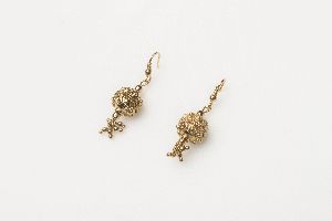 Trendy Golden Finish Oxidised Earring