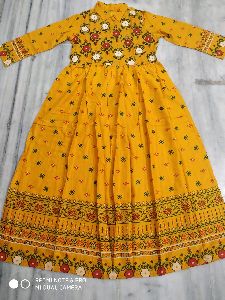 Ladies Bandhej Kurtis