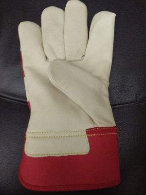 Canadian Gloves