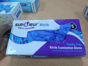 Supeuier nitrile gloves