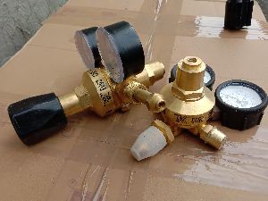 Gas Pressure Regulator ISI