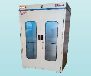 UV Garment Cabinet