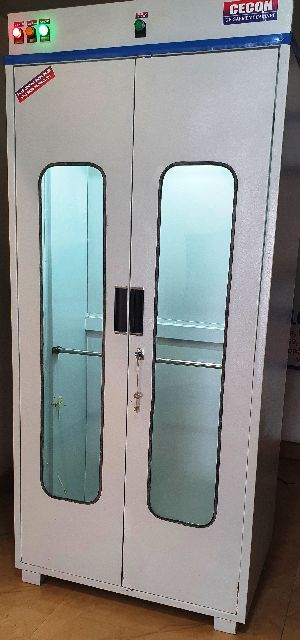 UV Garment Cabinet