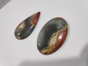 polychrome Cabochon stone