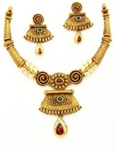 65gm 22kt Antique Gold Necklace