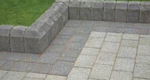 Concrete kerb stone