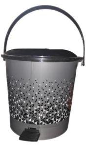 Pedal Plastic Dustbin