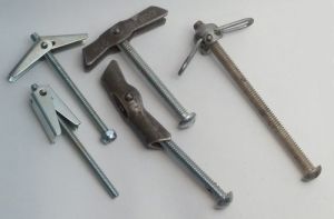 toggle bolts