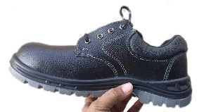 Pu double density safety shoes