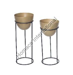 Iron Pot Stand