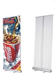 Roll up banner stand