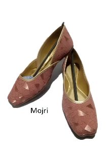 Mojari and Jutti-12