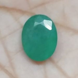 S9056-04-01 - Emerald Stone