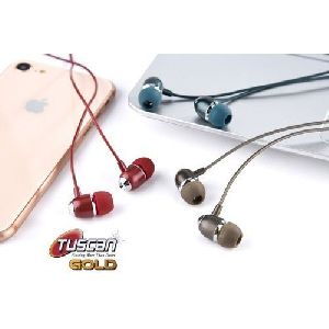 wired earphone