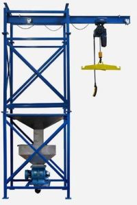 Builder Hoist Machine